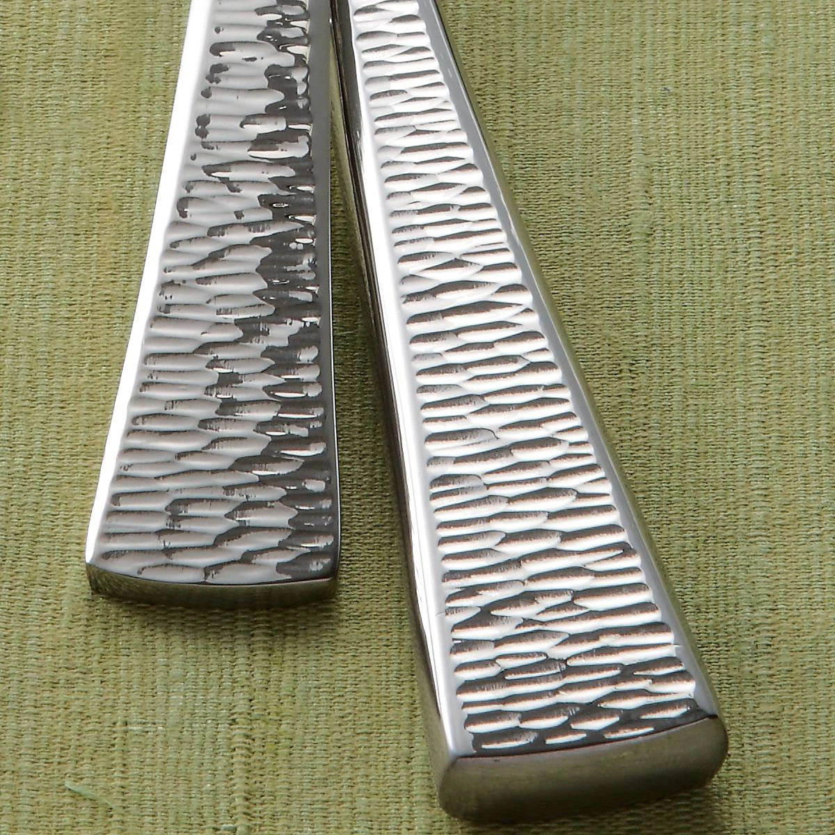 Gorham Biscayne™ 65-Piece Flatware Set - Elegant Stainless Steel Silverware for Everyday Dining 5 Gorham Biscayne™ 65-Piece Flatware Set - Elegant Stainless Steel Silverware for Everyday Dining - Image 3