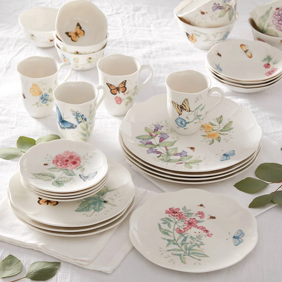Lenox Butterfly Meadow 28-Piece Dinnerware Set - Elegant & Durable Dinnerware for Everyday Use 10 Lenox Butterfly Meadow 28-Piece Dinnerware Set - Elegant & Durable Dinnerware for Everyday Use - Image 8