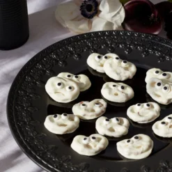 Lenox Chelse Muse Fleur Matte Black 4pc Dinner Plate Set β Elegant Dinnerware for Stylish Dining 13 Lenox Chelse Muse Fleur Matte Black 4pc Dinner Plate Set β Elegant Dinnerware for Stylish Dining -lenox Sales Store 888918 LNP S23 FEA 6