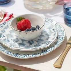 Lenox Blue Bay 4-Piece Dinner Plate Set - Elegant Dinnerware for Every Occasion 18 Lenox Blue Bay 4-Piece Dinner Plate Set - Elegant Dinnerware for Every Occasion -lenox Sales Store 890194 877880 890202 894462 894461 LNP S23 FEA 8 44e9a0b0 7da0 41d8 b146 d054b3902017