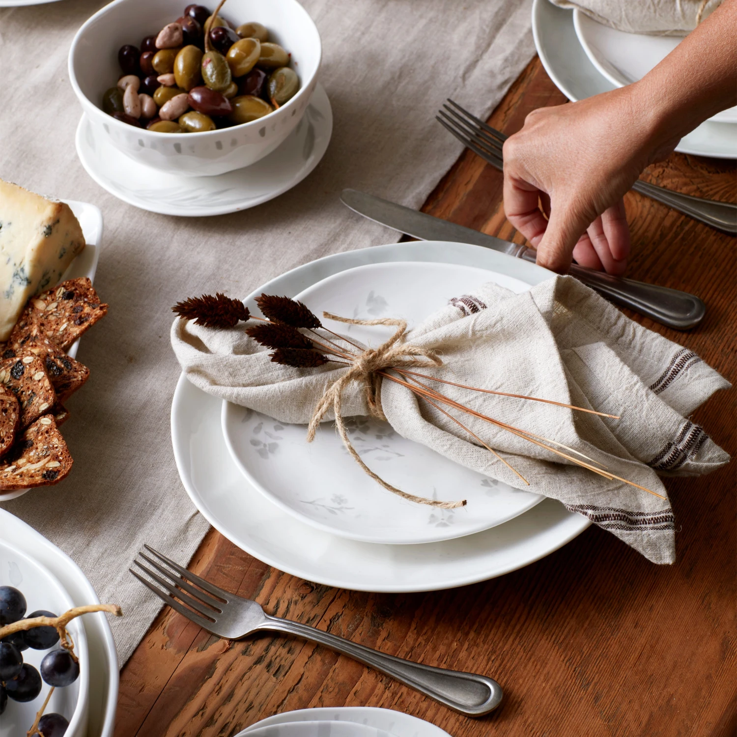 Lenox Oyster Bay Dinner Plates, Set of 4 β Elegant Dinnerware for Stylish Dining 6 Lenox Oyster Bay Dinner Plates, Set of 4 β Elegant Dinnerware for Stylish Dining - Image 4